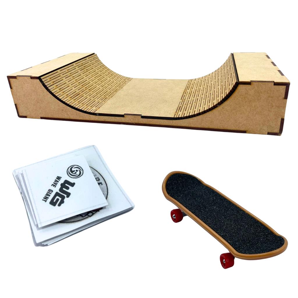 Pista  Skate de Dedo para brincar em Mdf 33x6x15cm + Brinde