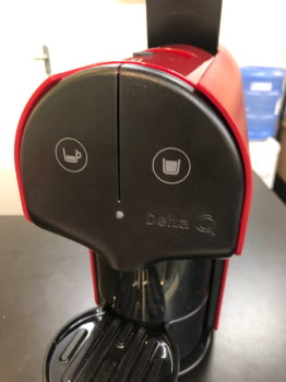 Cafeteira Delta Quick Para Cápsulas Vermelha 127v - Outlet