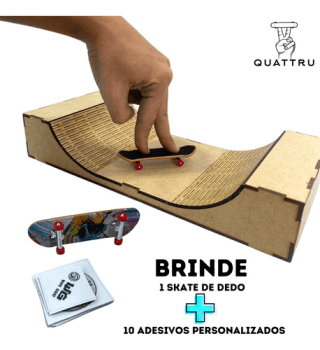 Pista  Skate de Dedo para brincar em Mdf 33x6x15cm + Brinde